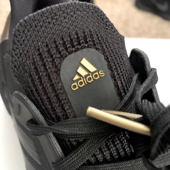 Selling - Adidas Ultraboost 20 (Size 9 US) - Picture 6 of 6